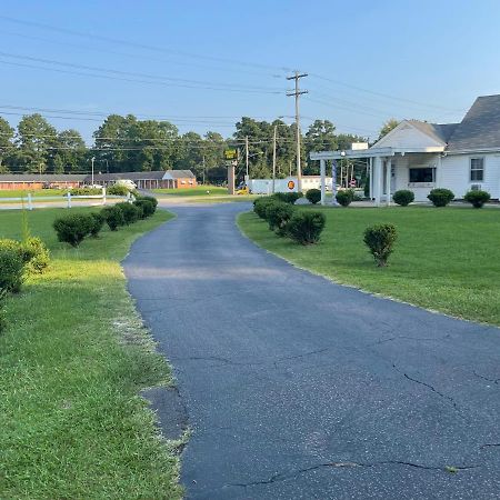 ويلسون، كارولاينا الشمالية Kenwood Court Motel المظهر الخارجي الصورة
